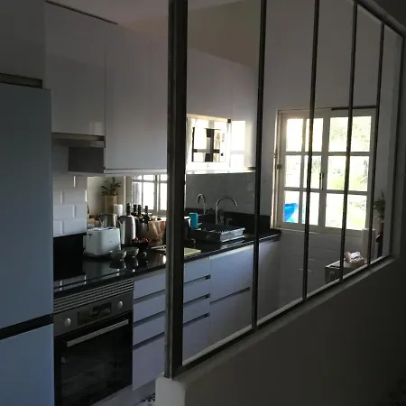 Salinas Apartment *